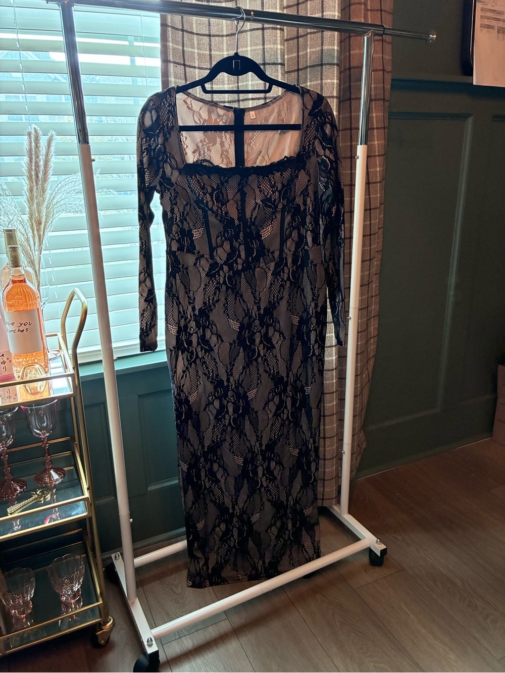 Elegant Black Lace Long Sleeve Maxi Dress